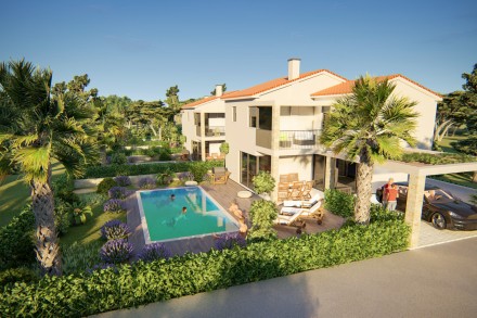 Casa in una posizione tranquilla con piscina, vicino a Parenzo, Istria