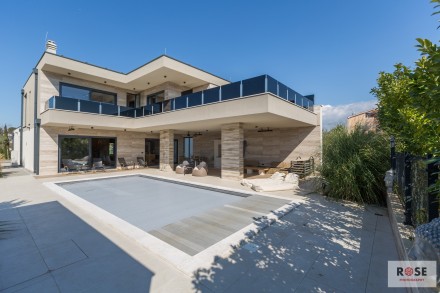 Luxuriös eingerichtete Villa mit Swimmingpool, Novigrad
